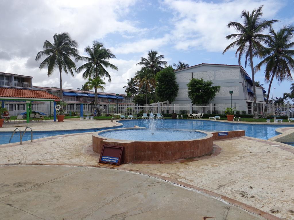 Villas De Playa 2 Dorado Bagian luar foto