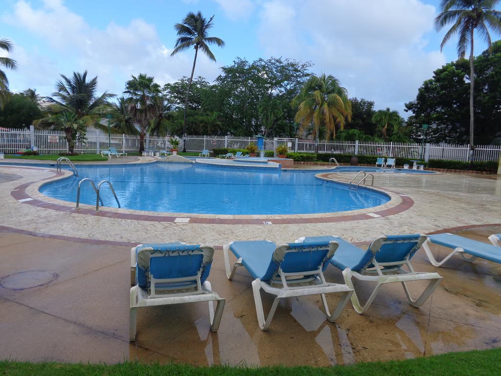 Villas De Playa 2 Dorado Bagian luar foto
